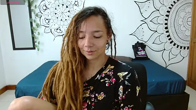 Snapshot of Natalia_Sativa716 chatting on 01/18/25, 03:27 Natalia Sativa716 online show from 01/18/25, 03:27