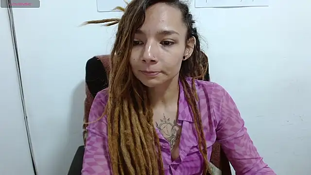 Snapshot of Natalia_Sativa716 chatting on 01/25/25, 02:58 Natalia Sativa716 online show from 01/25/25, 02:58