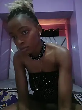 Pretty-queen123 online show from 02/06/26, 09:45