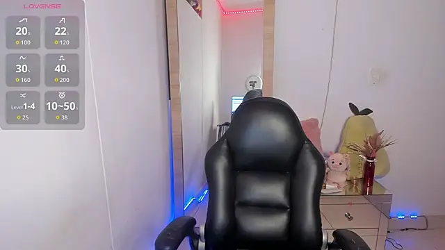 Snapshot of hellensexy chatting on 09/19/25, 08:42 hellensexy online show from 09/19/25, 08:42