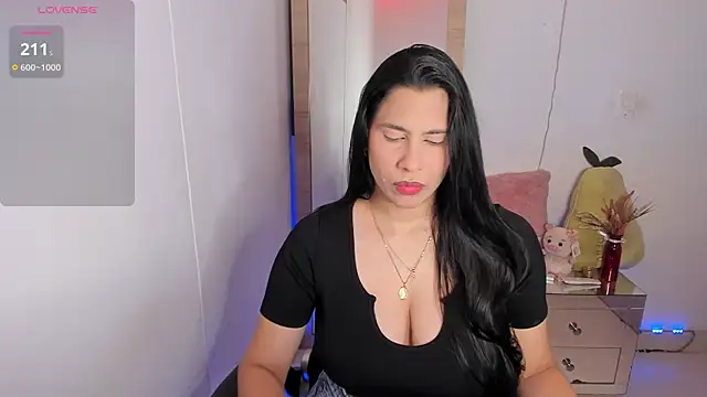 Snapshot of hellensexy chatting on 09/29/25, 09:08 hellensexy online show from 09/29/25, 09:08