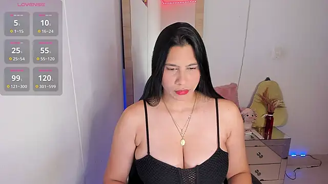 Snapshot of hellensexy chatting on 10/30/25, 09:26 hellensexy online show from 10/30/25, 09:26