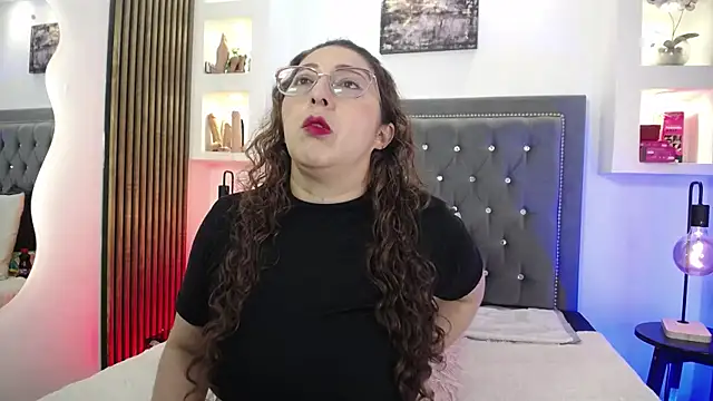 AnnadirtyXo online show from 06/05/26, 04:41