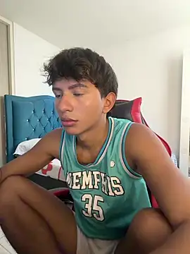 Leonarrrd 01 online show from 02/09/26, 10:03