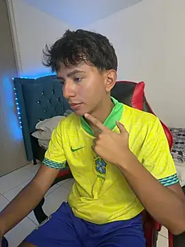 Leonarrrd 01 online show from 03/02/26, 11:55