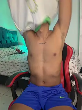 Leonarrrd 01 online show from 04/08/26, 01:38