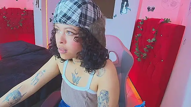 miahernadez303av online show from 09/11/25, 02:11