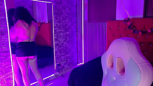 miahernadez303av online show from 03/11/26, 05:02