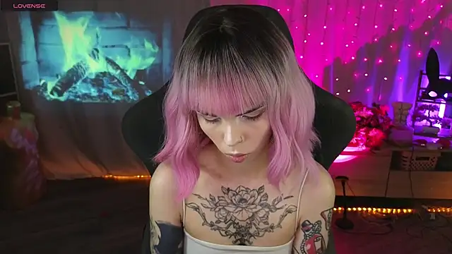 Kerry Kirk online show from 03/12/26, 11:22