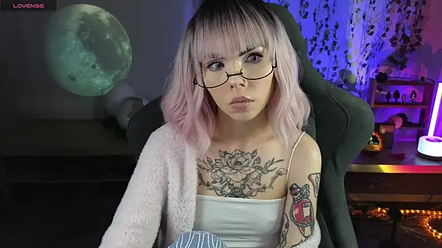 Kerry Kirk online show from 04/16/26, 08:42