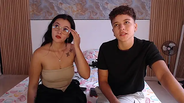 Antonella Cruz02 online show from 10/09/25, 01:53