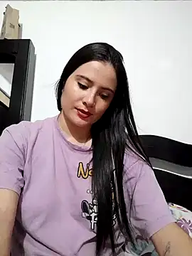 Zoe Clark  online show from 12/19/24, 02:34