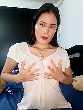 Zoe Clark  online show from 10/11/25, 07:12