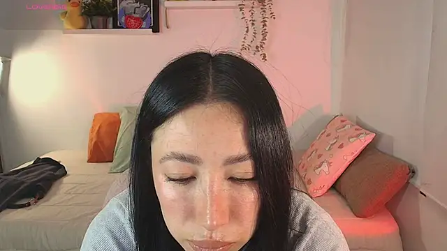 lilyy evanss online show from 03/31/26, 10:43