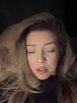 SonyaD  online show from 12/30/24, 04:42