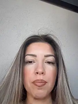 Snapshot of SonyaD_ chatting on 06/19/26, 03:00 SonyaD online show from 06/19/26, 03:00
