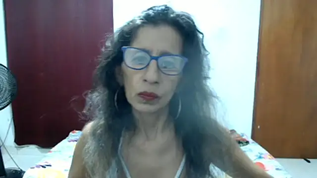 Snapshot of luz_stella chatting on 06/14/26, 03:30 luz stella online show from 06/14/26, 03:30