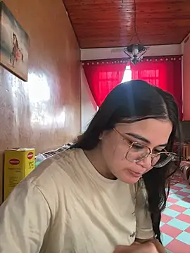 CamilaSofiia online show from 03/11/26, 09:32