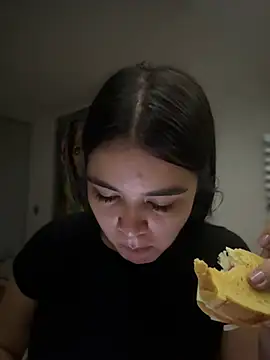 CamilaSofiia online show from 06/22/26, 05:04