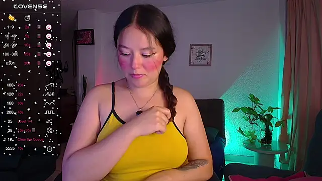 Lexie Thompson10 online show from 03/18/25, 05:20