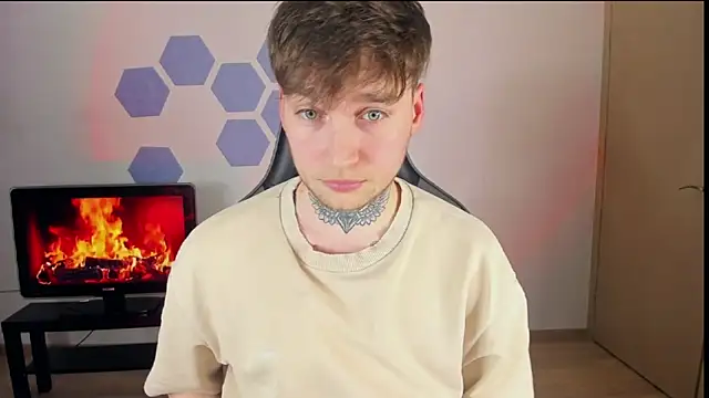 Chris Tyson online show from 01/12/25, 07:21