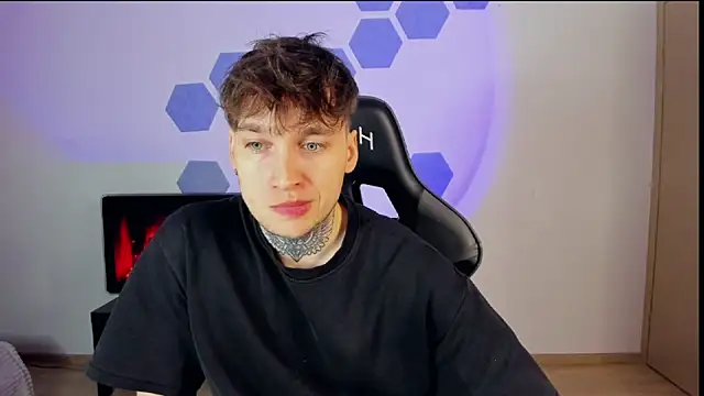 Chris Tyson online show from 02/25/25, 10:18