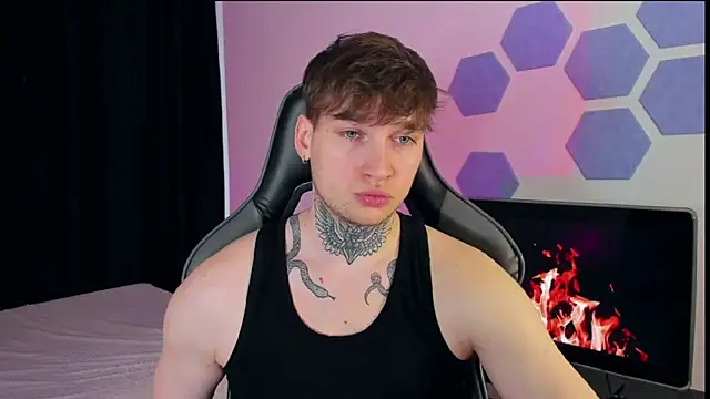 Chris Tyson online show from 03/18/25, 04:26