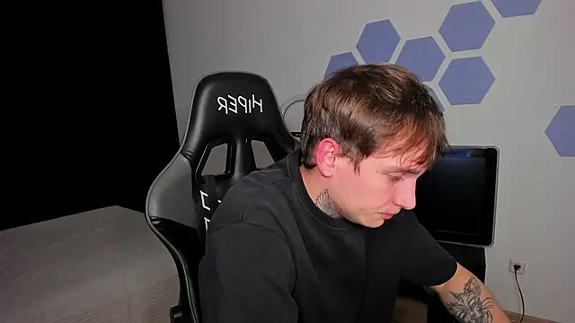 Chris Tyson online show from 10/11/25, 10:41