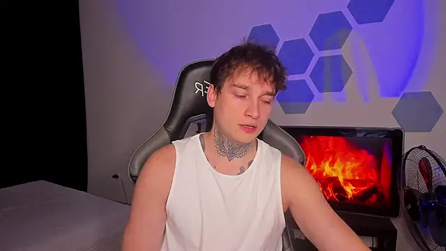 Chris Tyson online show from 10/16/25, 07:26