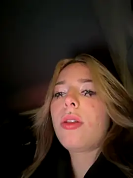 LoraaDoll online show from 11/12/25, 02:39