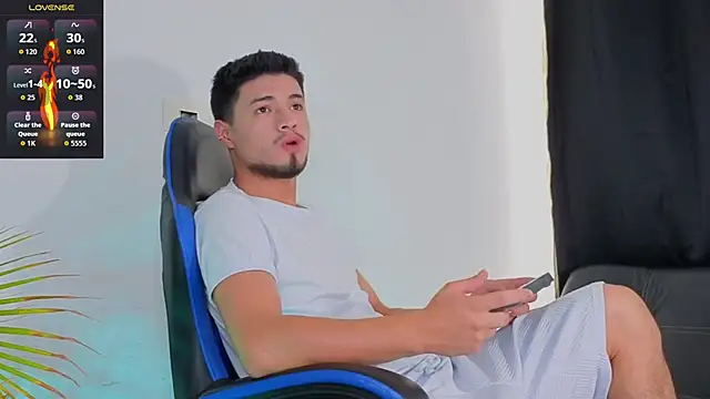 EdwardRoss  online show from 12/03/25, 08:07