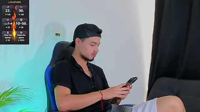 EdwardRoss  online show from 01/08/26, 07:27