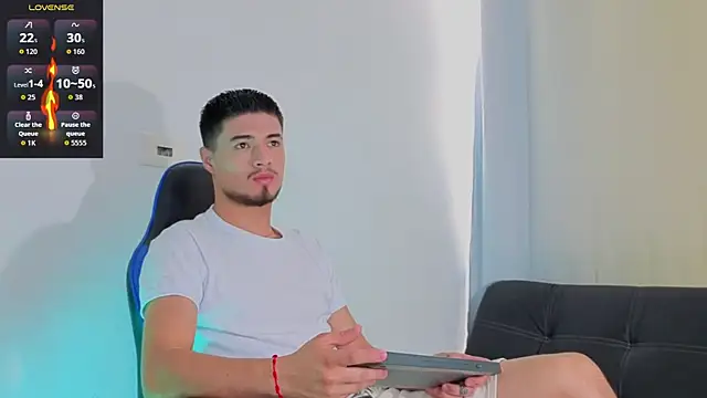 EdwardRoss  online show from 01/17/26, 08:45