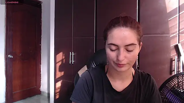 Kate lorens9 online show from 01/08/25, 09:12