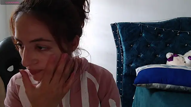 Kate lorens9 online show from 03/17/25, 06:42