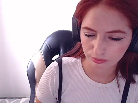 Kate lorens9 online show from 03/21/25, 05:56