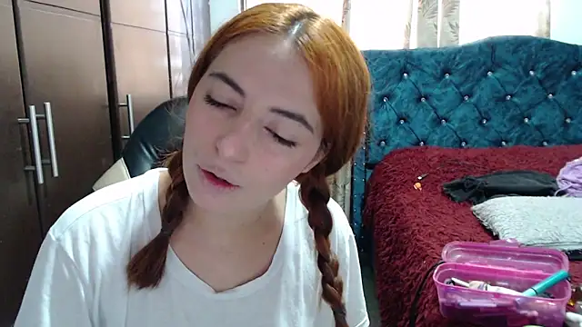 Kate lorens9 online show from 09/12/25, 12:16