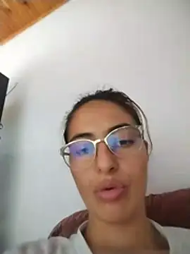 Kate lorens9 online show from 08/04/26, 02:41