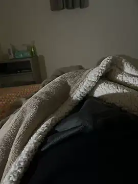 Snapshot of A6229 chatting on 12/16/24, 11:18 A6229 online show from 12/16/24, 11:18