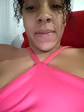 Julia Pretinha online show from 09/11/25, 12:16