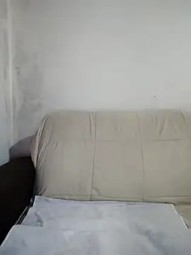 Julia Pretinha online show from 03/08/26, 12:52