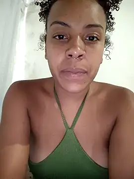 Julia Pretinha online show from 03/09/26, 01:37