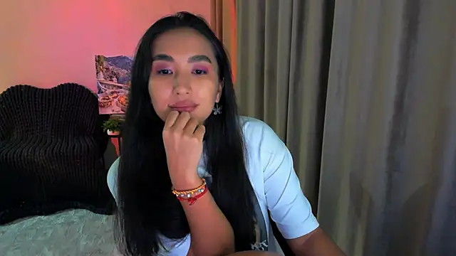 worldofkim online show from 02/14/25, 08:37