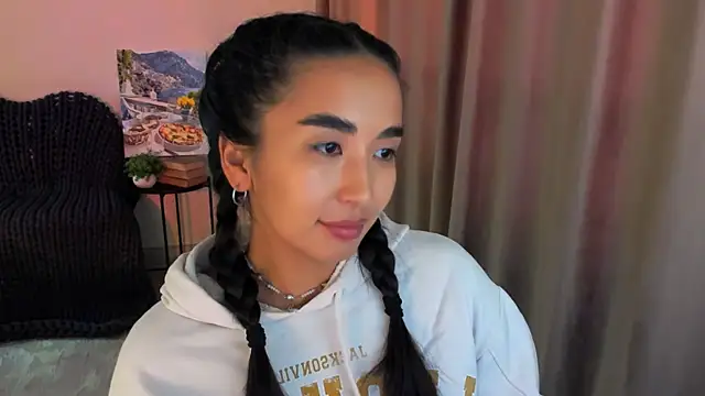 worldofkim online show from 03/19/25, 01:07