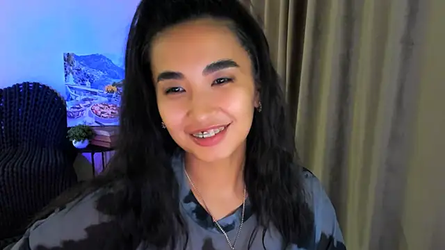 worldofkim online show from 03/21/25, 10:50