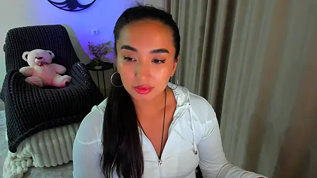 worldofkim online show from 09/17/25, 08:21