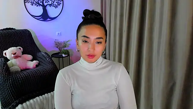 Snapshot of worldofkim chatting on 11/12/25, 05:24 worldofkim online show from 11/12/25, 05:24