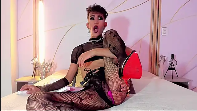 CheryHandsome online show from 02/13/25, 07:42