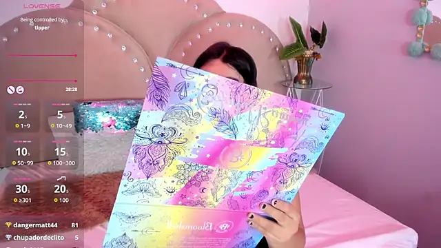 Miia Thompsonn online show from 04/11/26, 03:44