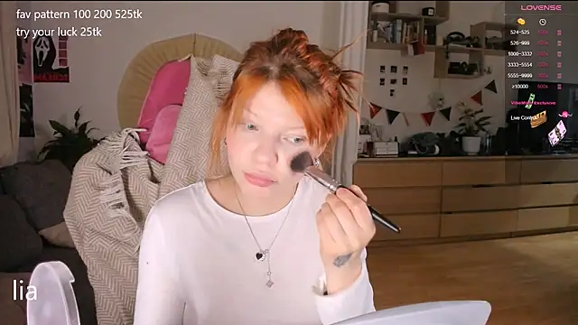 lil lia online show from 11/14/25, 09:24